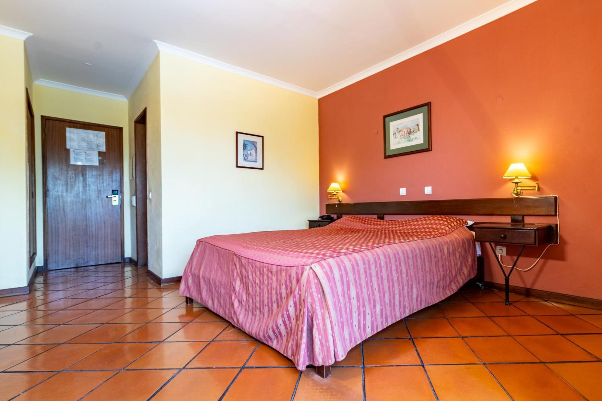 Hotel Colina Dos Mouros Силвес Екстериор снимка