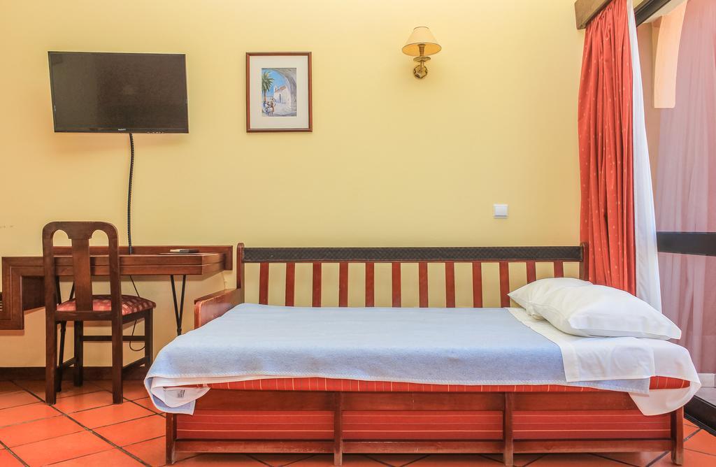 Hotel Colina Dos Mouros Силвес Екстериор снимка